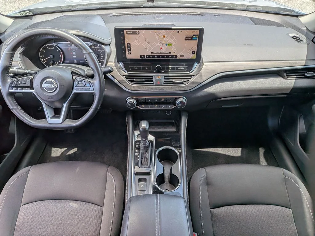 Used 2023 Silver Nissan 2.5 SV image 32