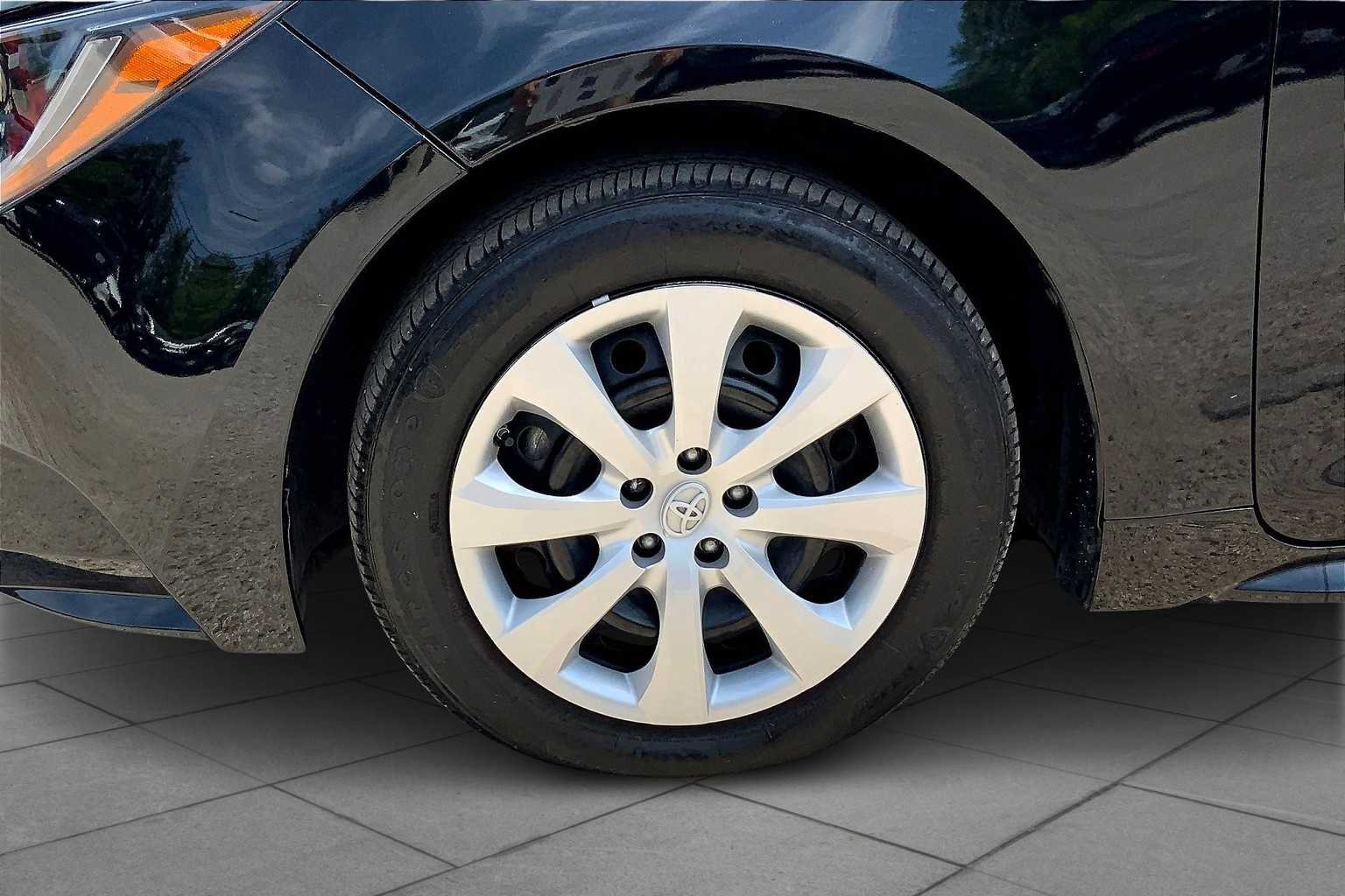 Used 2023 Midnight Black Metallic Toyota LE image 11