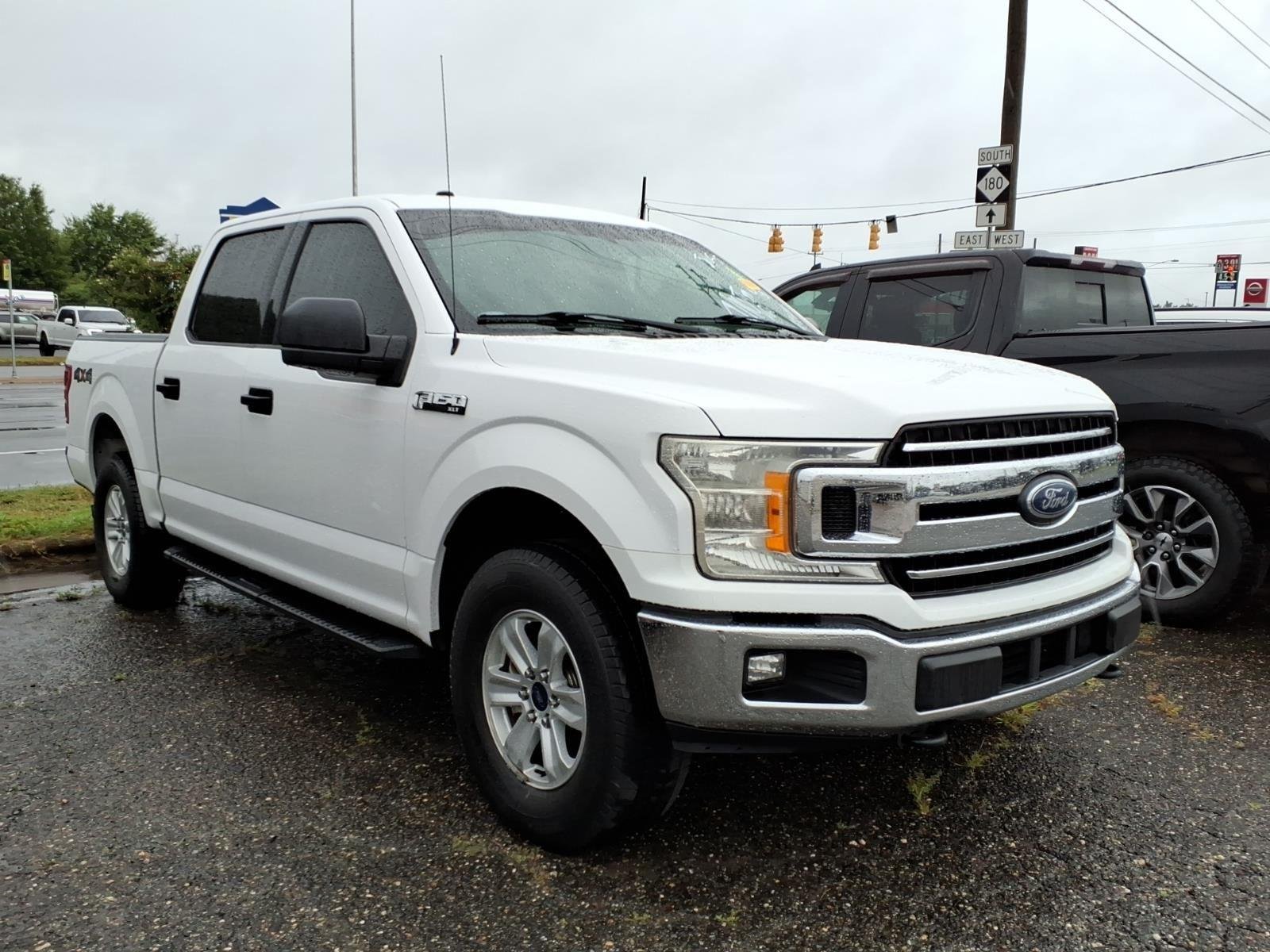 Used 2018 Oxford White Ford XLT image 3