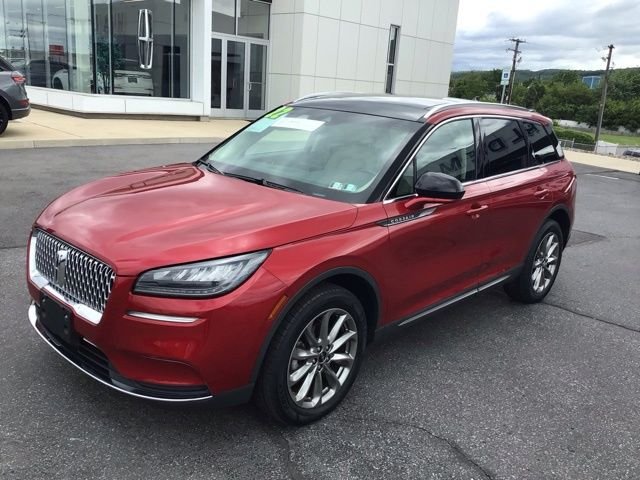 Used 2022 Red Lincoln Standard image 2