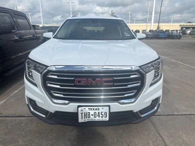 Used 2024 Summit White GMC SLT image 9