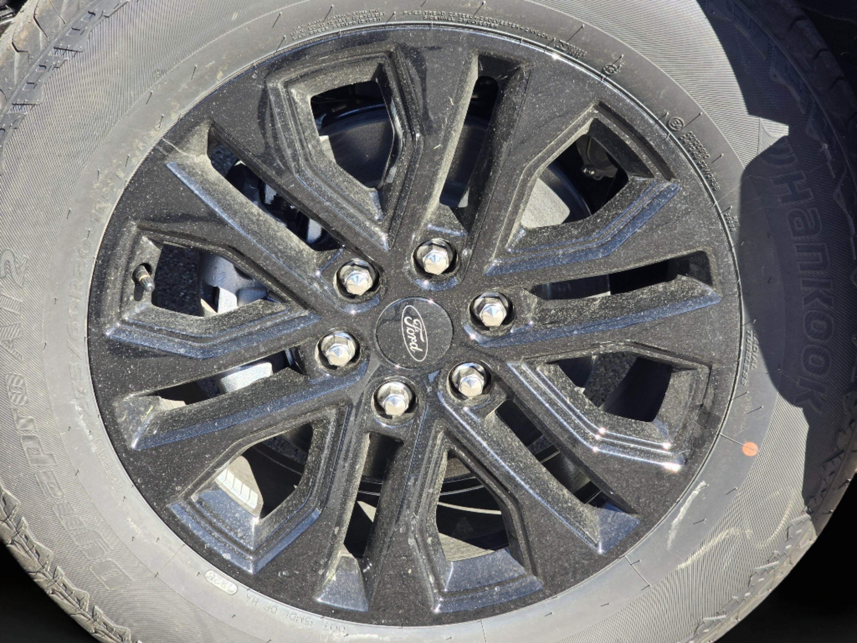 New 2026 Iconic Silver Metallic Ford LARIAT image 31
