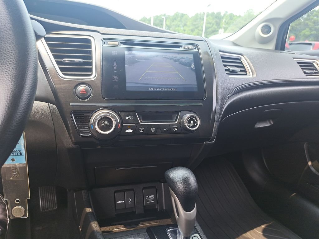 Used 2015 Black Honda SE image 25