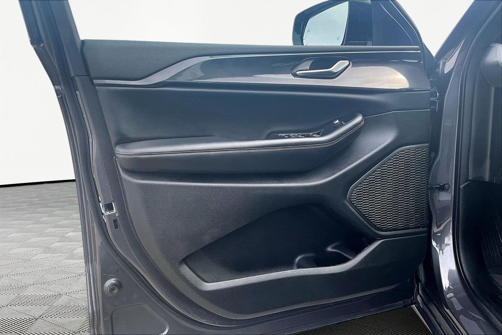 2023 Jeep Grand Cherokee Altitude - Photo 22