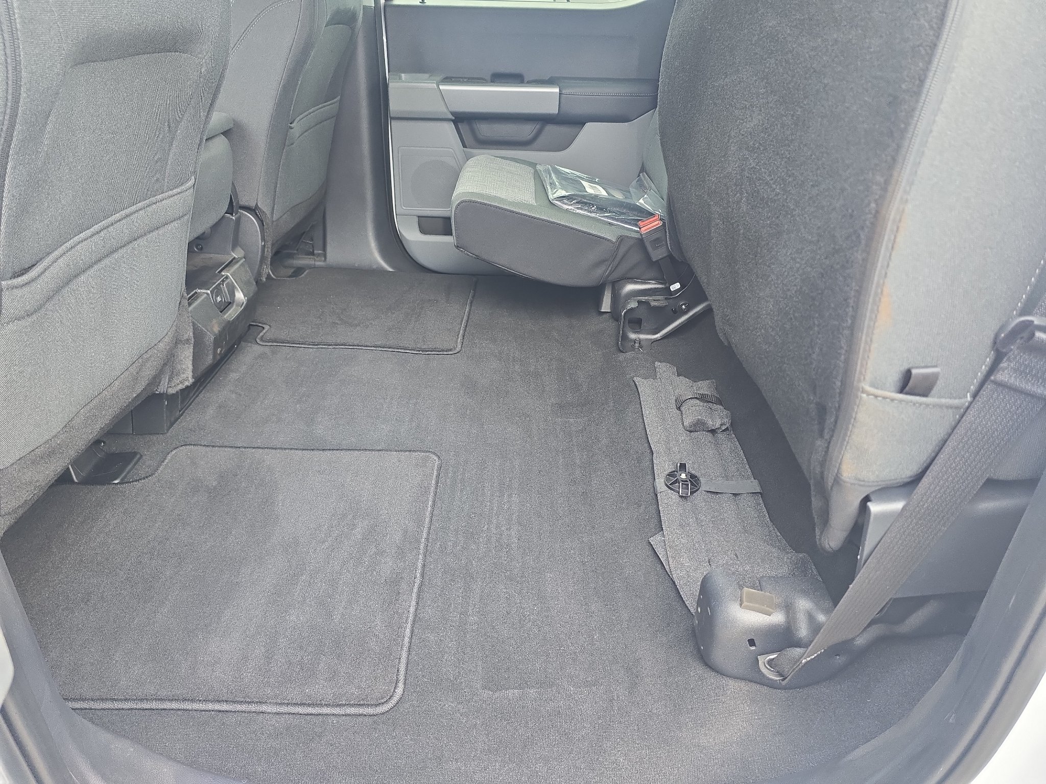 Used 2026 White Ford 3S image 31