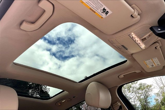 Used 2021 Blue Mercedes-Benz GLC 300 image 11