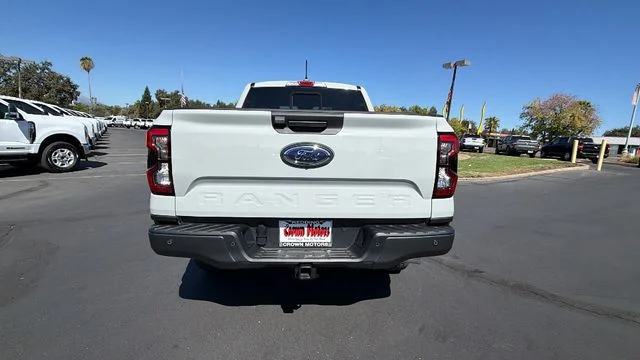 New 2026 Avalanche Ford XLT image 5