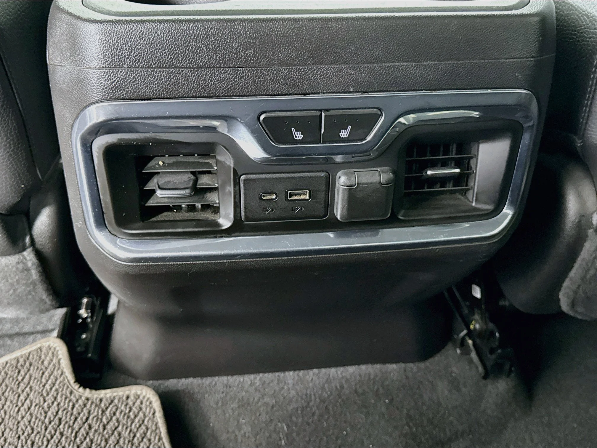 Used 2021 WHITE FROST TRICOAT GMC Denali image 27