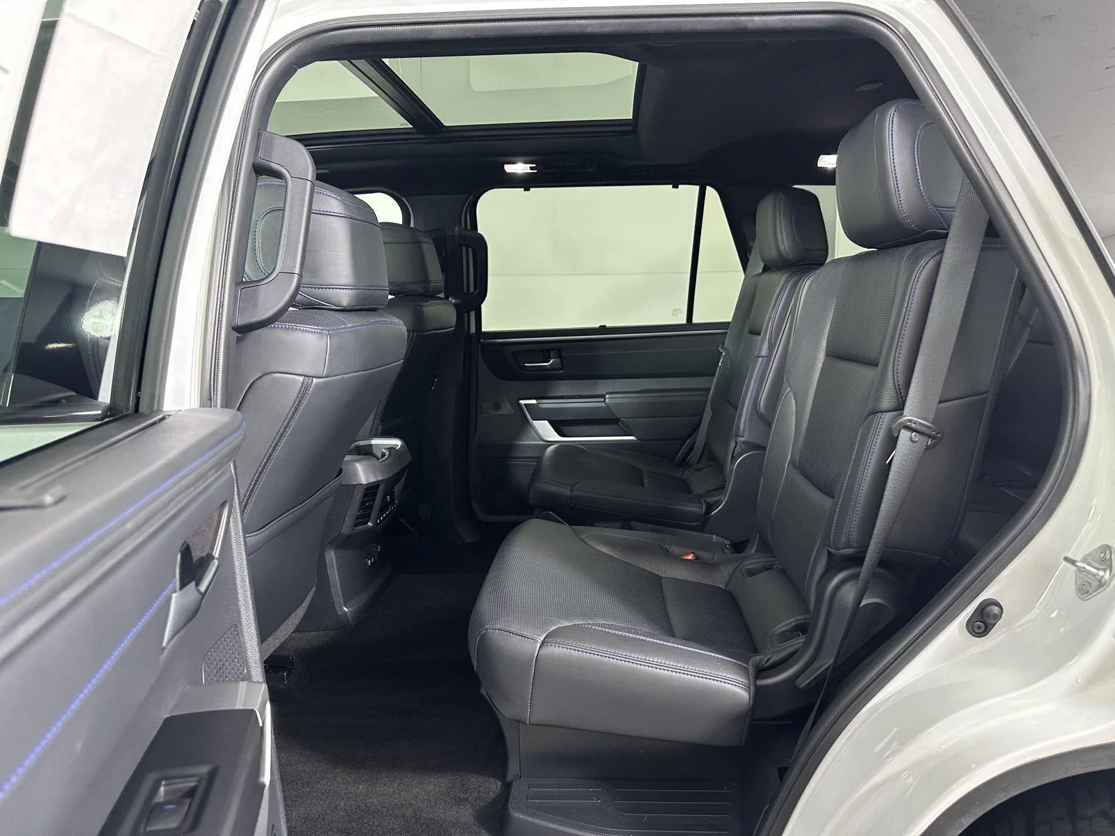 Used 2023 Wind Chill Pearl Toyota Platinum image 48