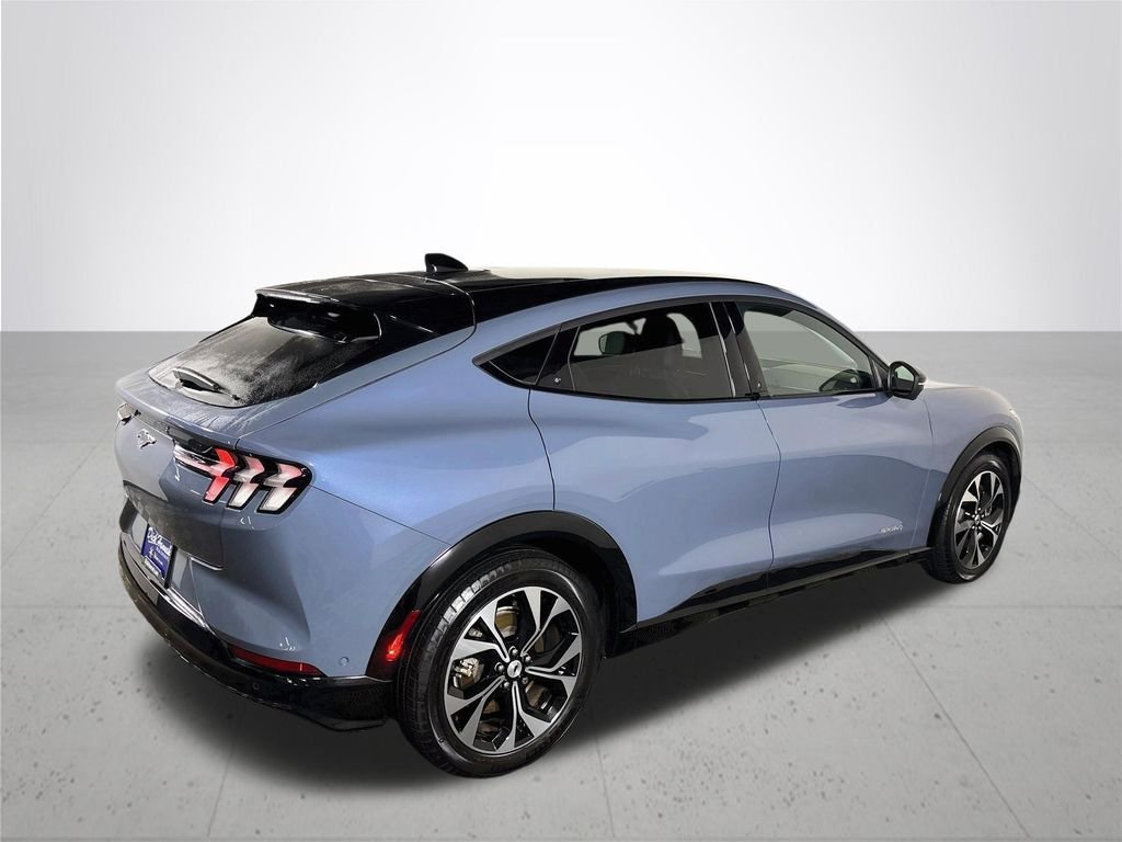 Used 2023 Vapor Blue Ford Premium image 6