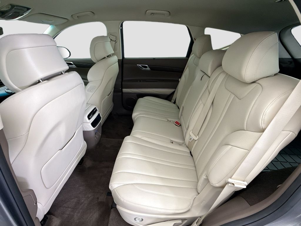 Used 2024 Silver Genesis 2.5T image 20