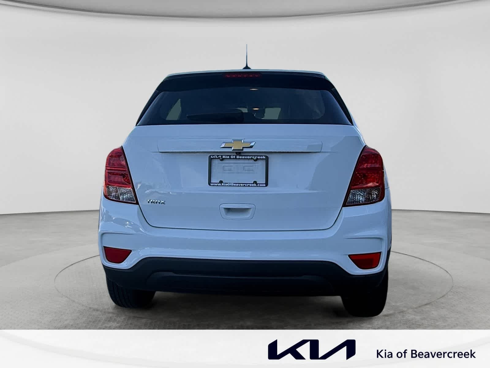 Used 2019 Summit White Chevrolet LS image 6
