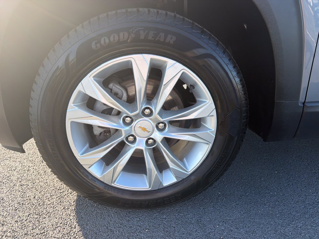 Used 2022 Gray Chevrolet LS image 10