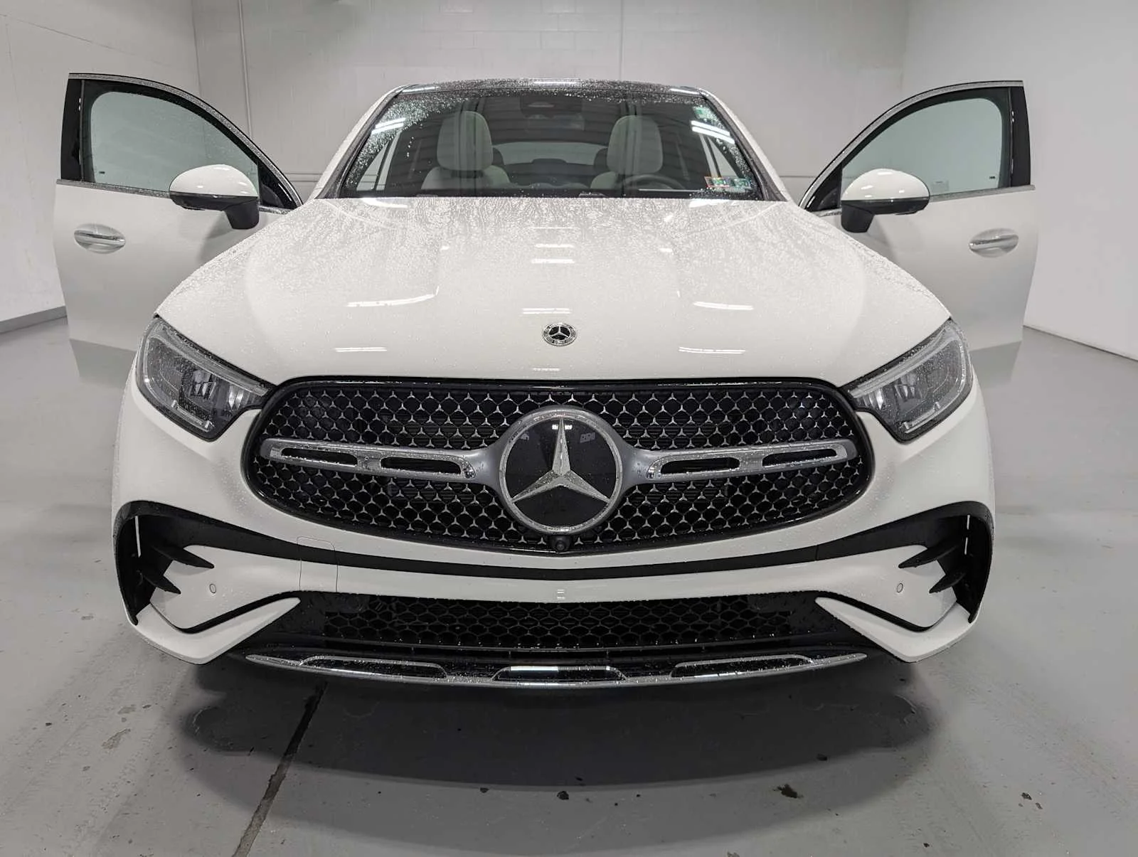 Used 2026 Polar White Mercedes-Benz GLC 300 image 15