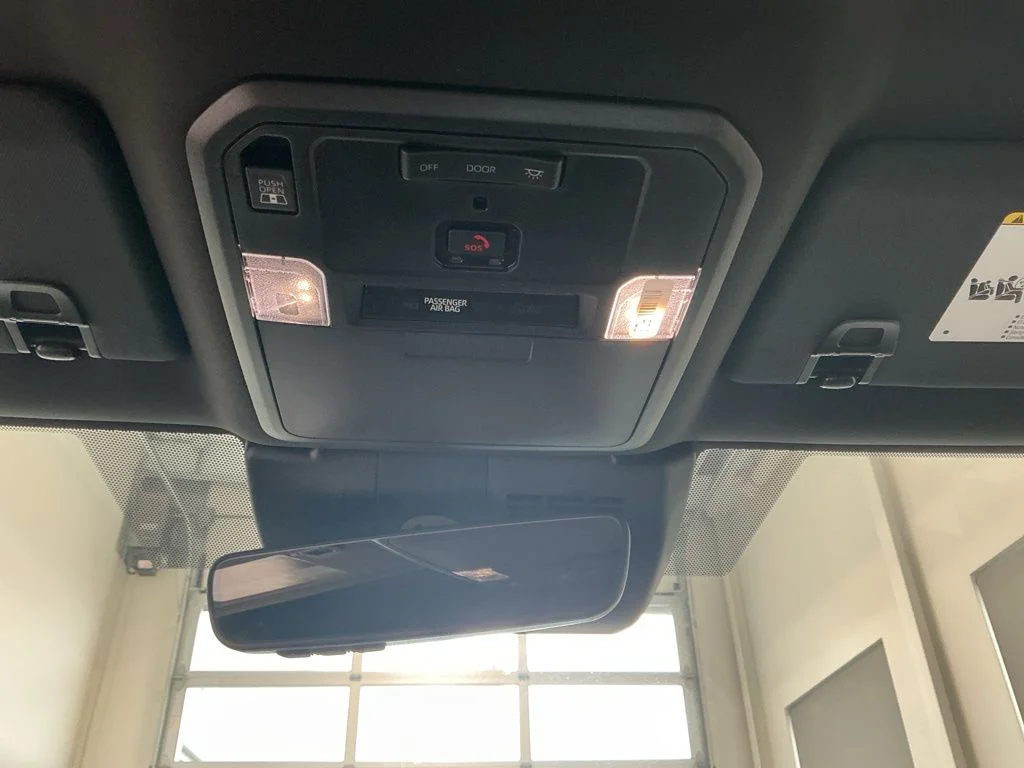 2026 Toyota Tacoma SR5 - Photo 17
