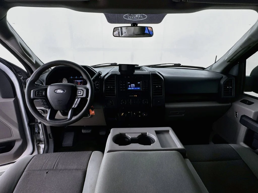 Used 2016 Silver Ford XL image 21