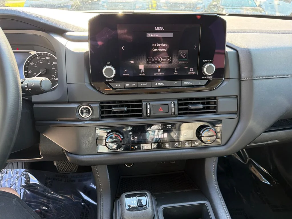 2024 Nissan Pathfinder S - Photo 27