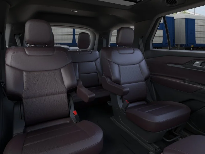 New 2026 Star White Metallic Tri-Coat Ford Platinum™ image 34