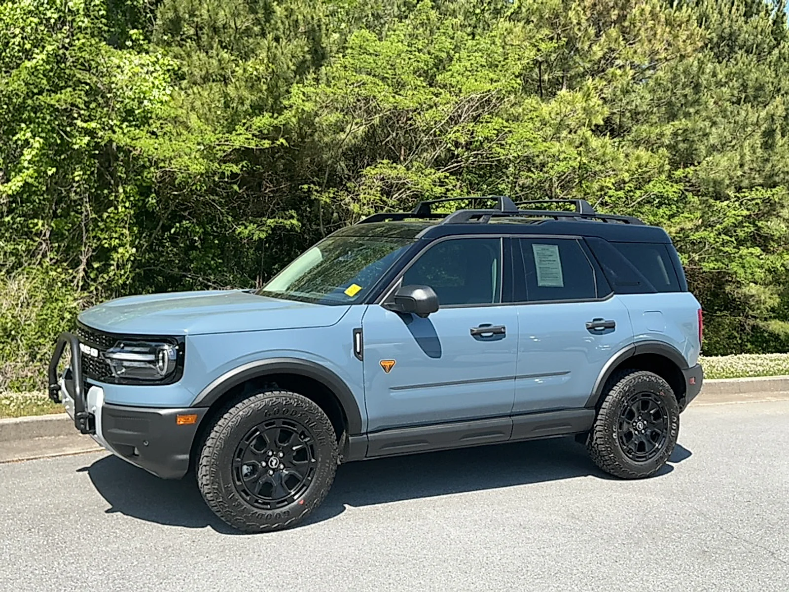 Used 2025 Azure Gray Metallic Tri-Coat Ford Badlands image 4