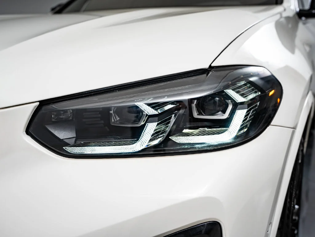 Used 2024 Alpine White BMW  image 15
