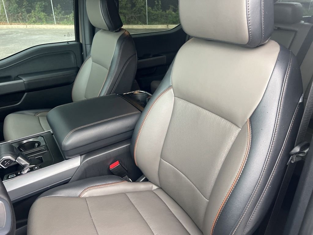 Used 2025 Gray Ford Lariat image 10
