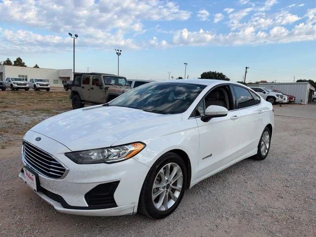 Used 2019 Oxford White Ford SE image 6