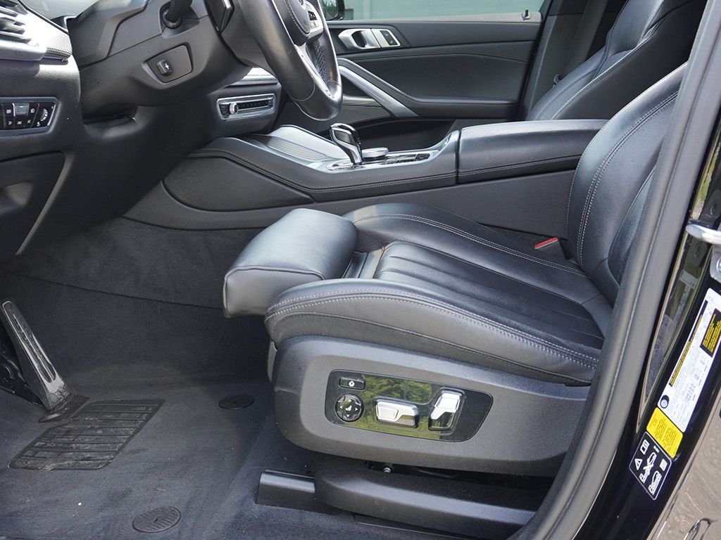 Used 2022 Black BMW xDrive40i image 28