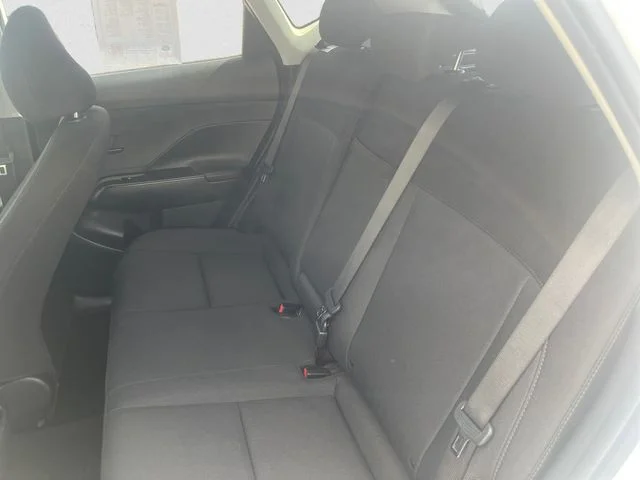 Used 2024 White Hyundai SEL image 13
