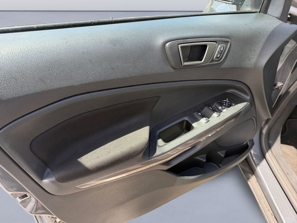 Used 2022 Gray Ford SE image 11
