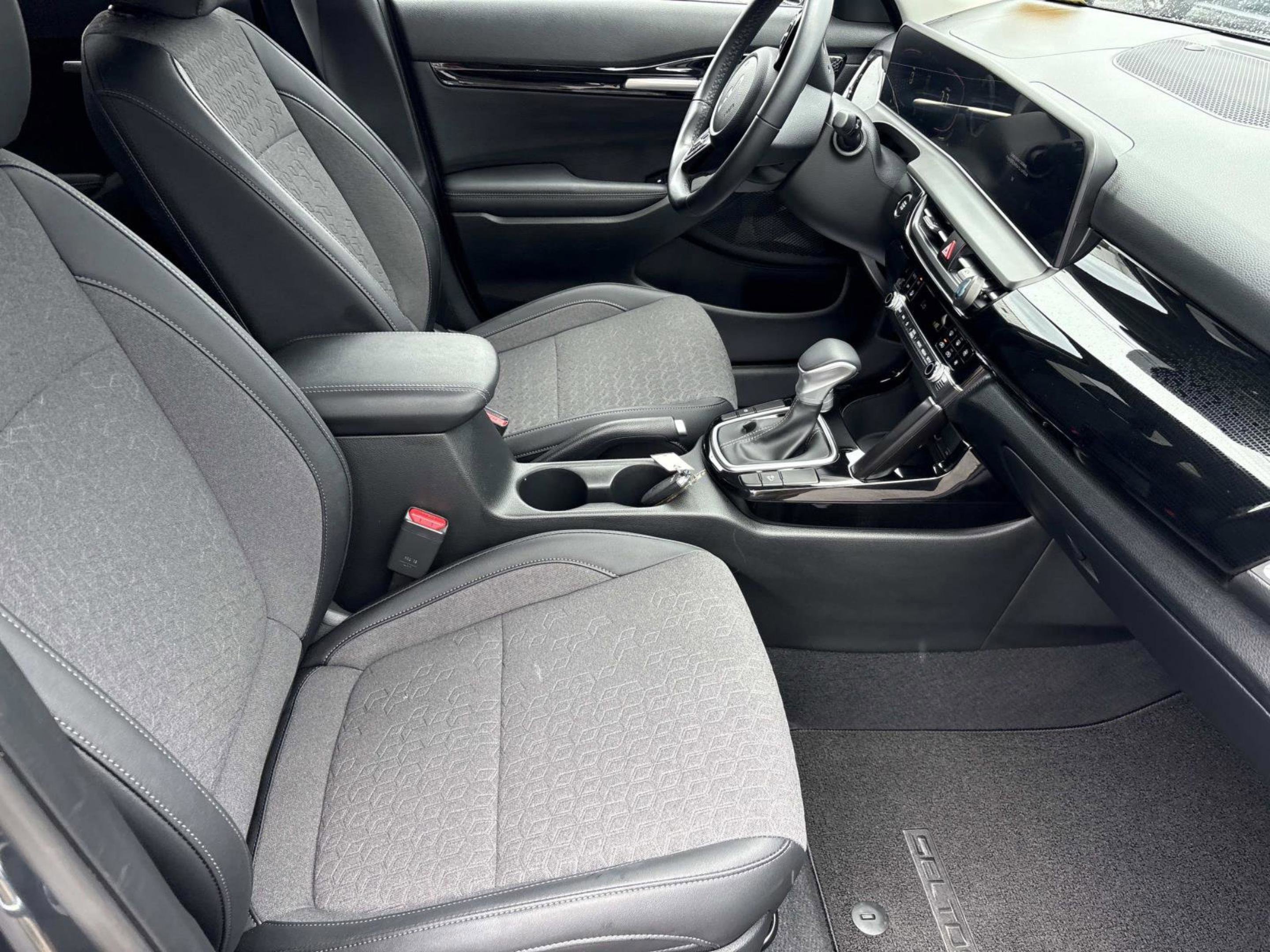 2025 Kia Seltos S - Photo 18