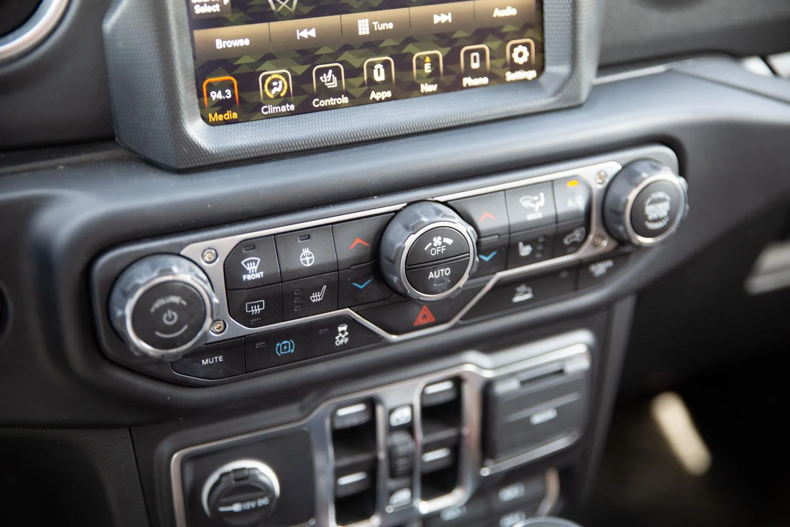 2023 Jeep Wrangler 4xe Sahara 4XE - Photo 15