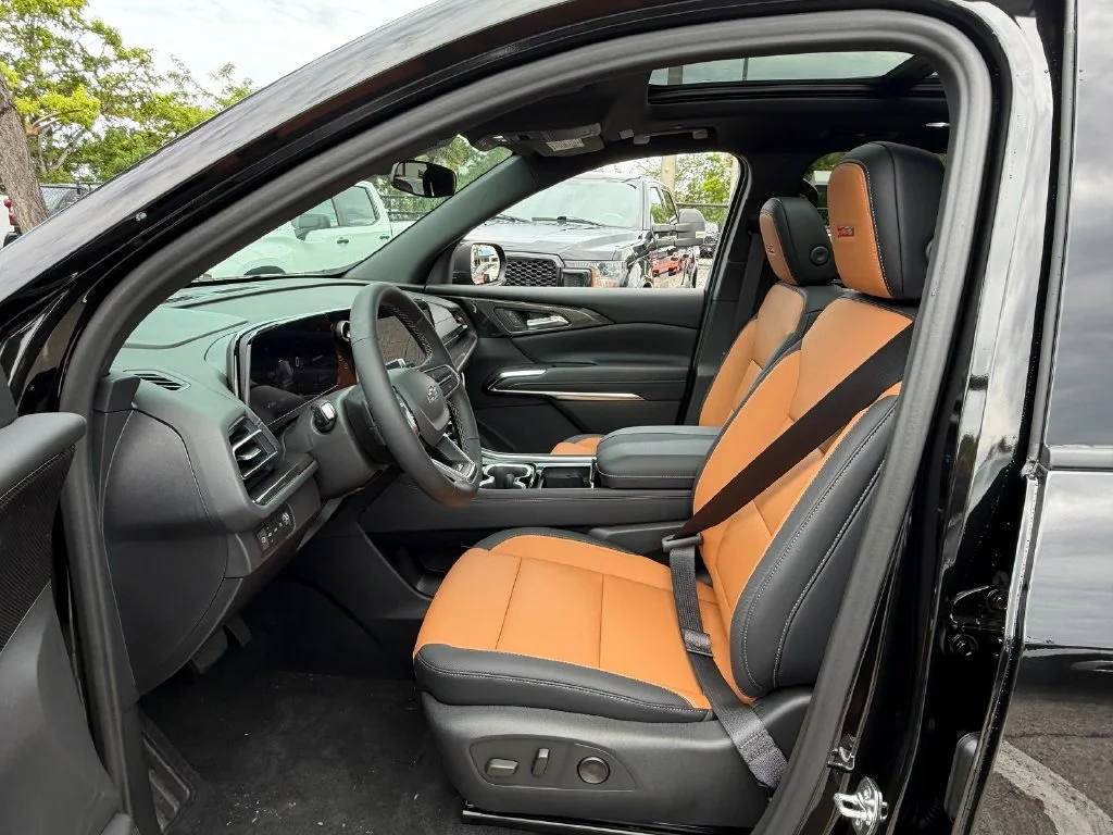 New 2027 Mosaic Black Metallic Chevrolet Z71 image 9