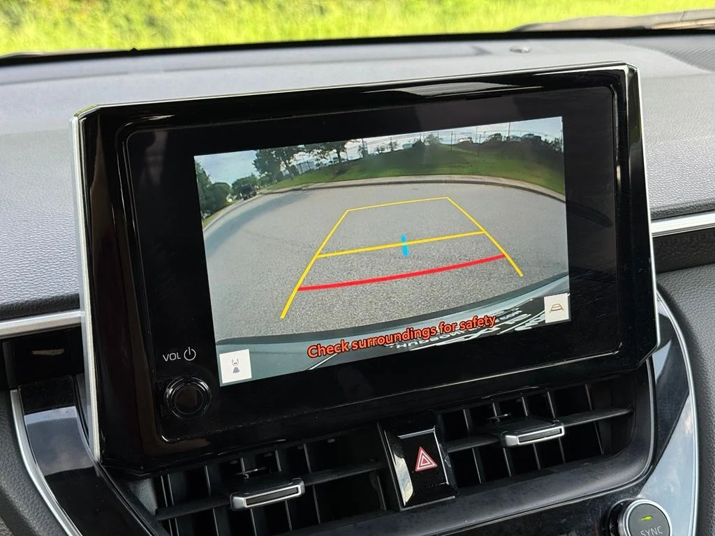 Used 2025 Silver Toyota XLE image 4