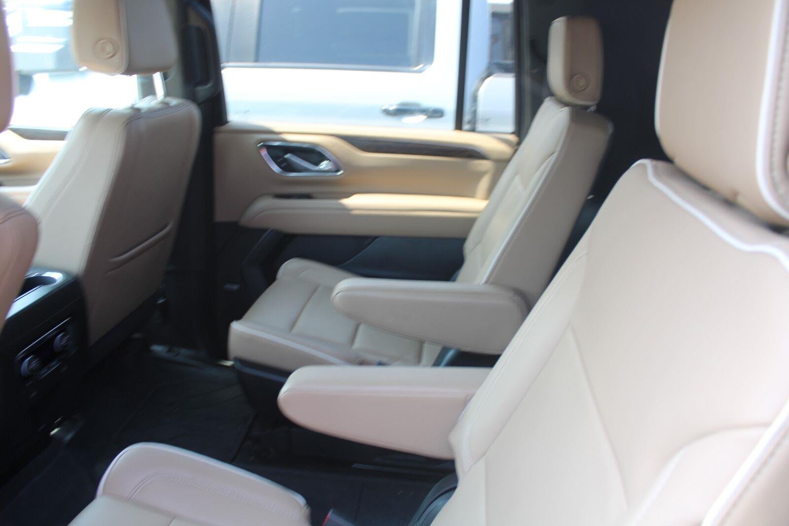 Used 2024 Summit White Chevrolet Premier image 7