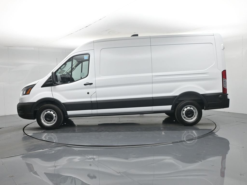 New 2026 Oxford White Ford Base image 27