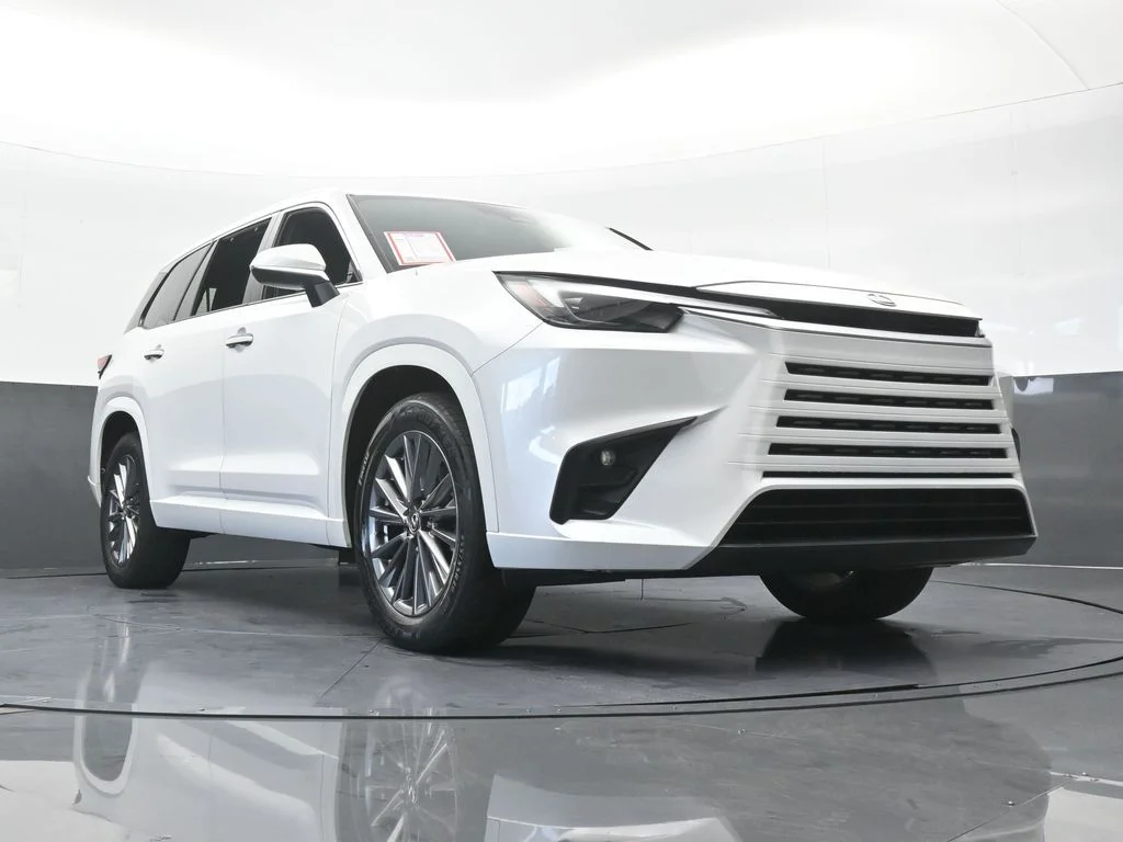 Used 2024 White Lexus 350 Premium image 62