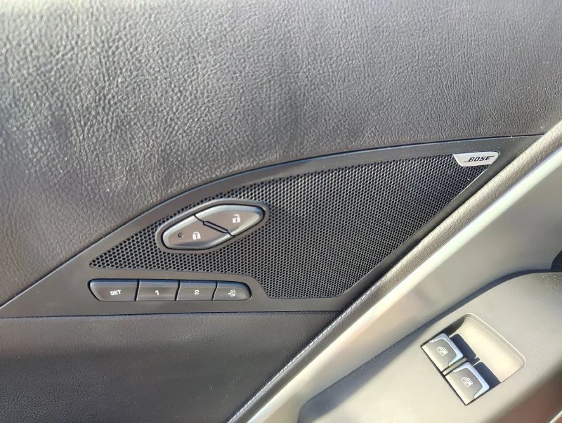 Used 2015 Red Chevrolet Stingray image 21