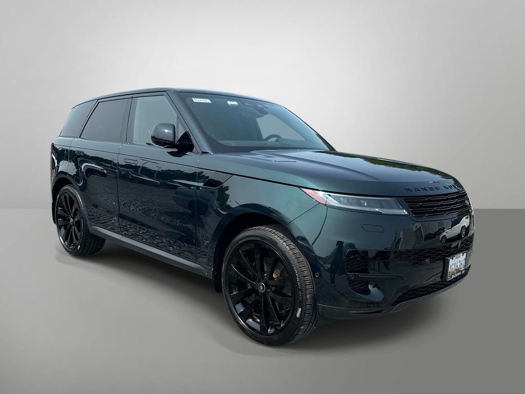 Used 2025 Green Land Rover SE image 5