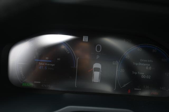 Certified Used 2024 MID BLK/WIND CHILL Toyota  image 15