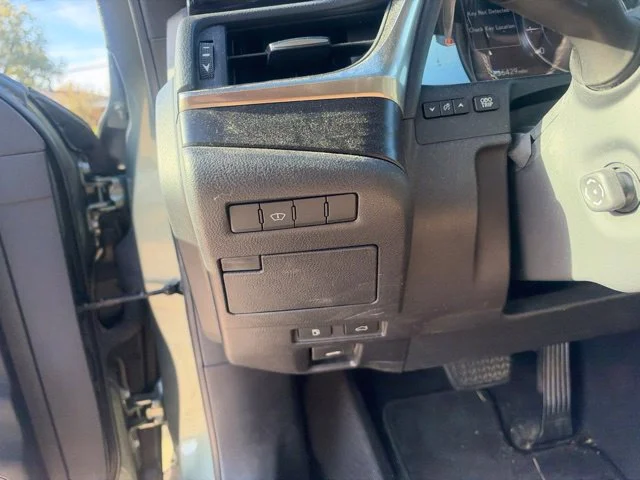 Used 2019 Green Lexus 350 Luxury image 19