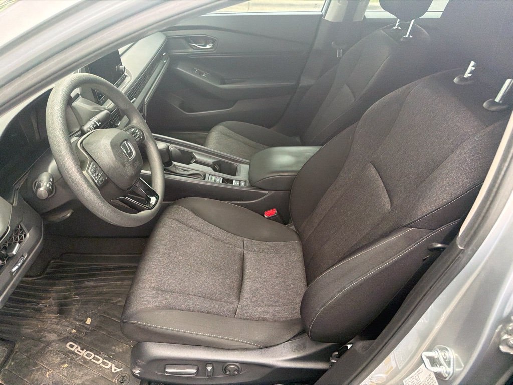 Certified Used 2024 Solar Silver Metallic Honda EX image 8