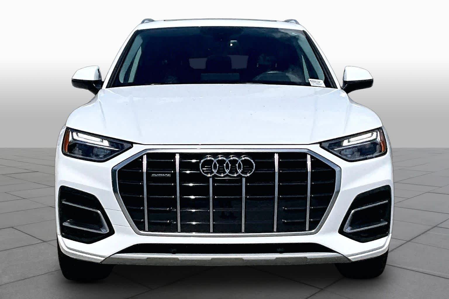 Used 2021 GLACIER WHITE METALLIC Audi Premium Plus image 4