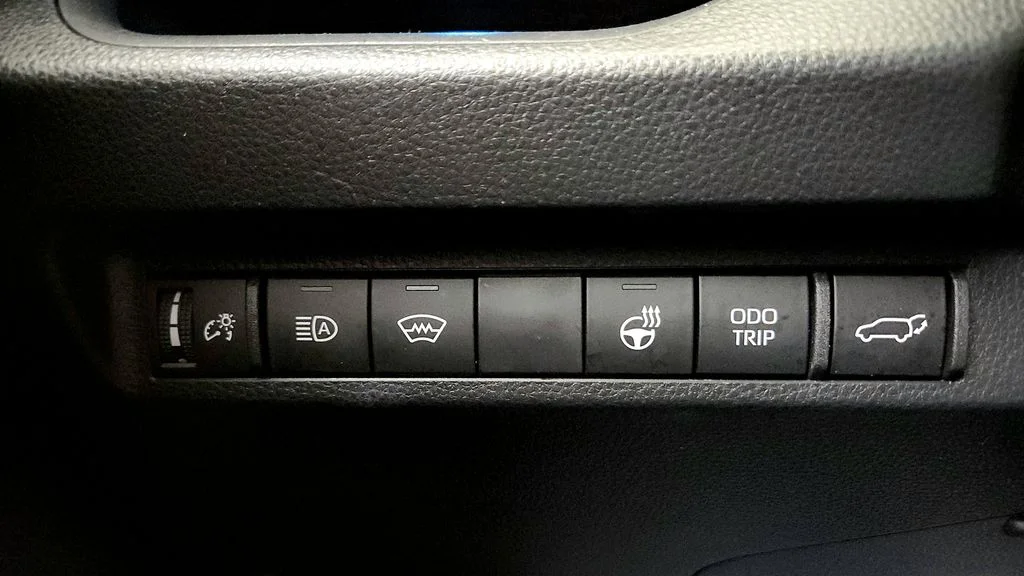 2023 Toyota RAV4 XSE - Photo 33