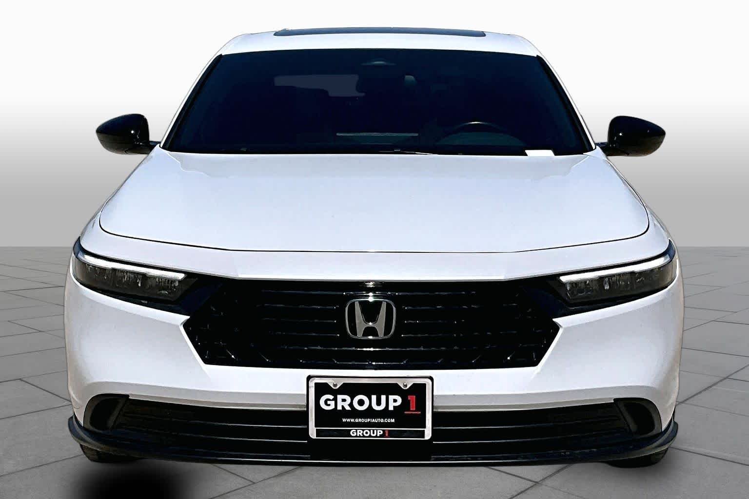 Used 2023 Platinum White Pearl Honda Sport image 7