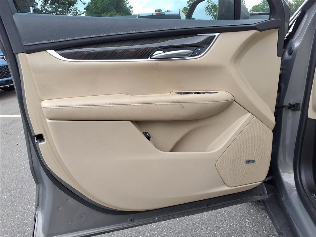 2018 Cadillac XT5 Base photo 3