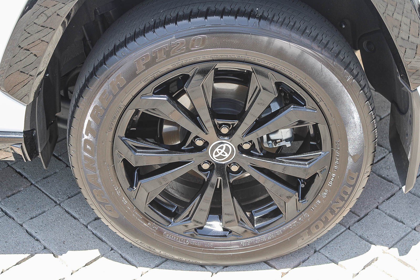 Certified Used 2025 Wind Chill Pearl/Black Toyota Hybrid XSE image 11