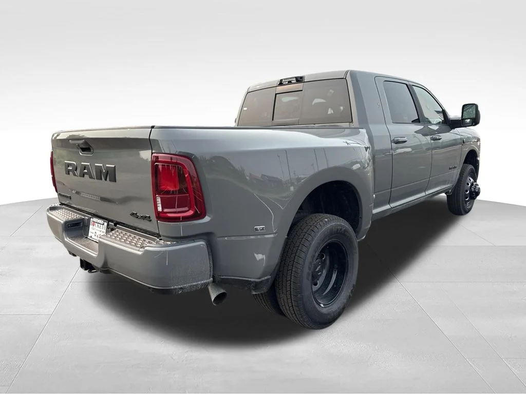 New 2026 Ceramic Gray Clear-Coat Exterior Paint RAM LARAMIE image 3