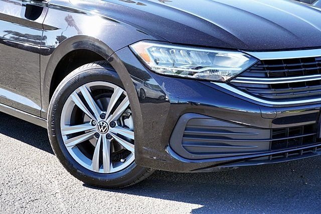 Used 2024 Black Volkswagen 1.5T SE image 3