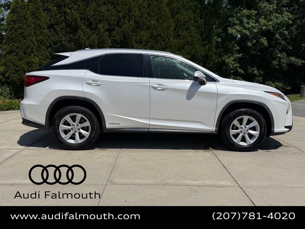 Used 2016 White Lexus 450h image 7