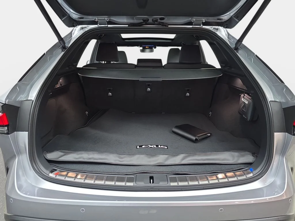 New 2026 Iridium Lexus PREMIUM PLUS image 12